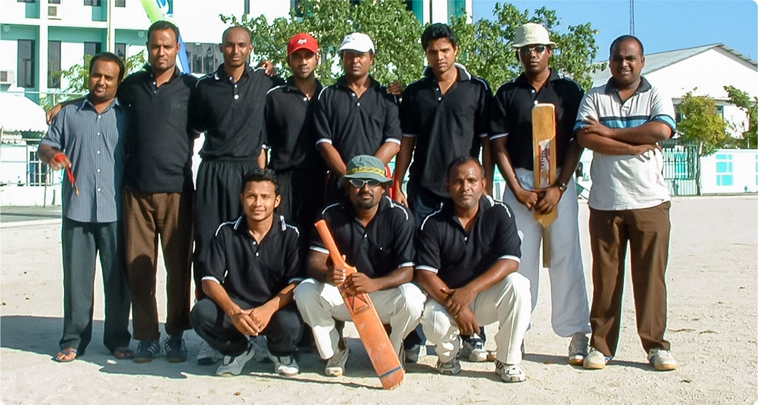 Immigration cricket team, 2001